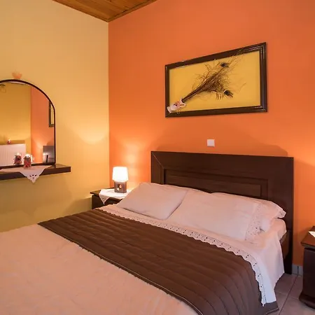 וילה Lina Pandokrátor